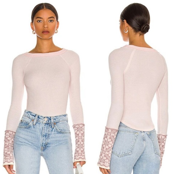 Free People She's Reversible Waffle Knit Nordic Cuff Top in Dreamt Kiss Pink XS - Picture 2 of 14